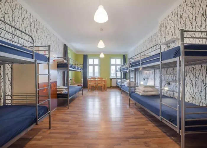 Vandrarhem Geis House *